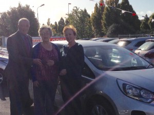 Winner, the Chair and Maurice with the car 1